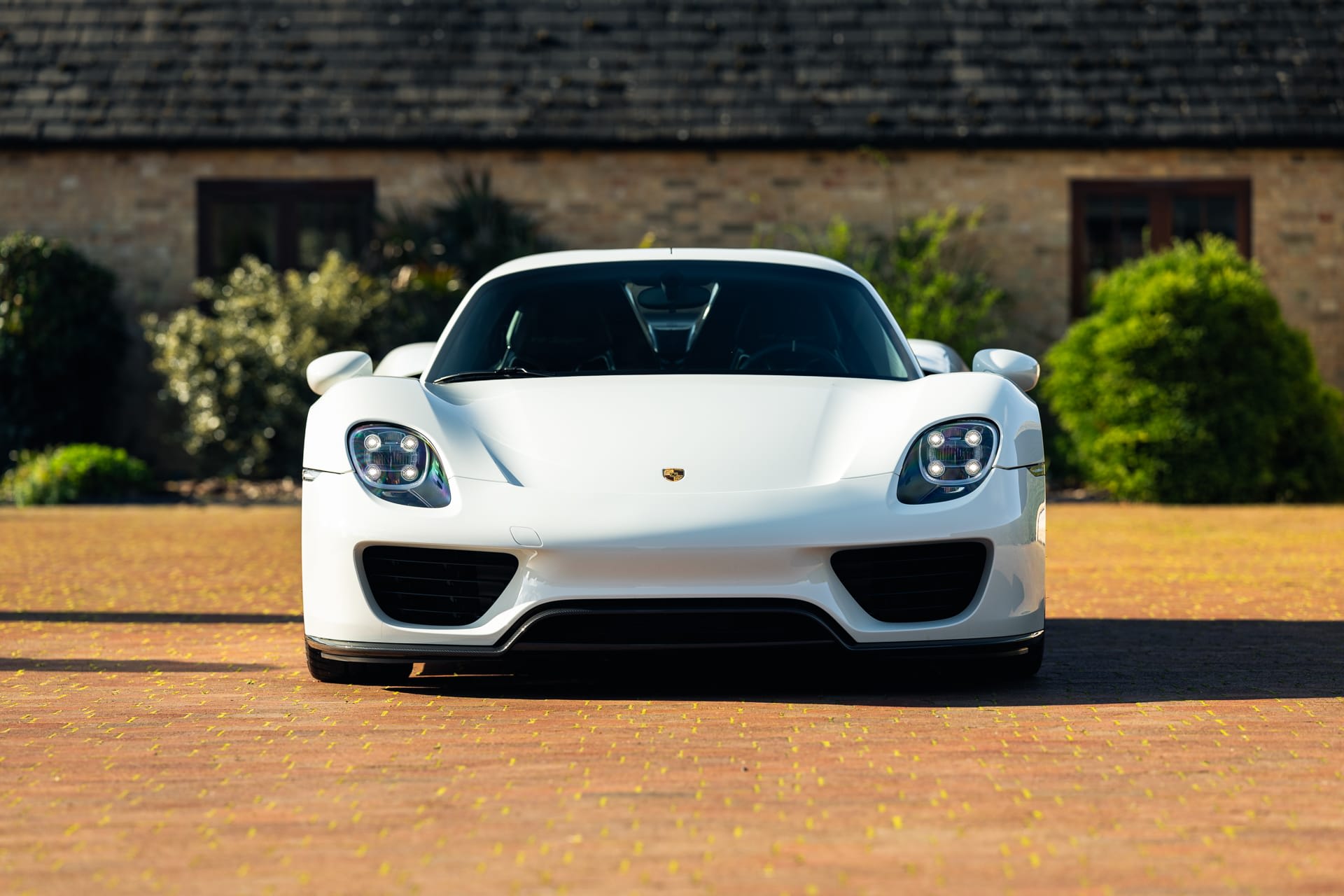 キョジオーン 2015 Porsche 918 Spyder | Girardo & Co